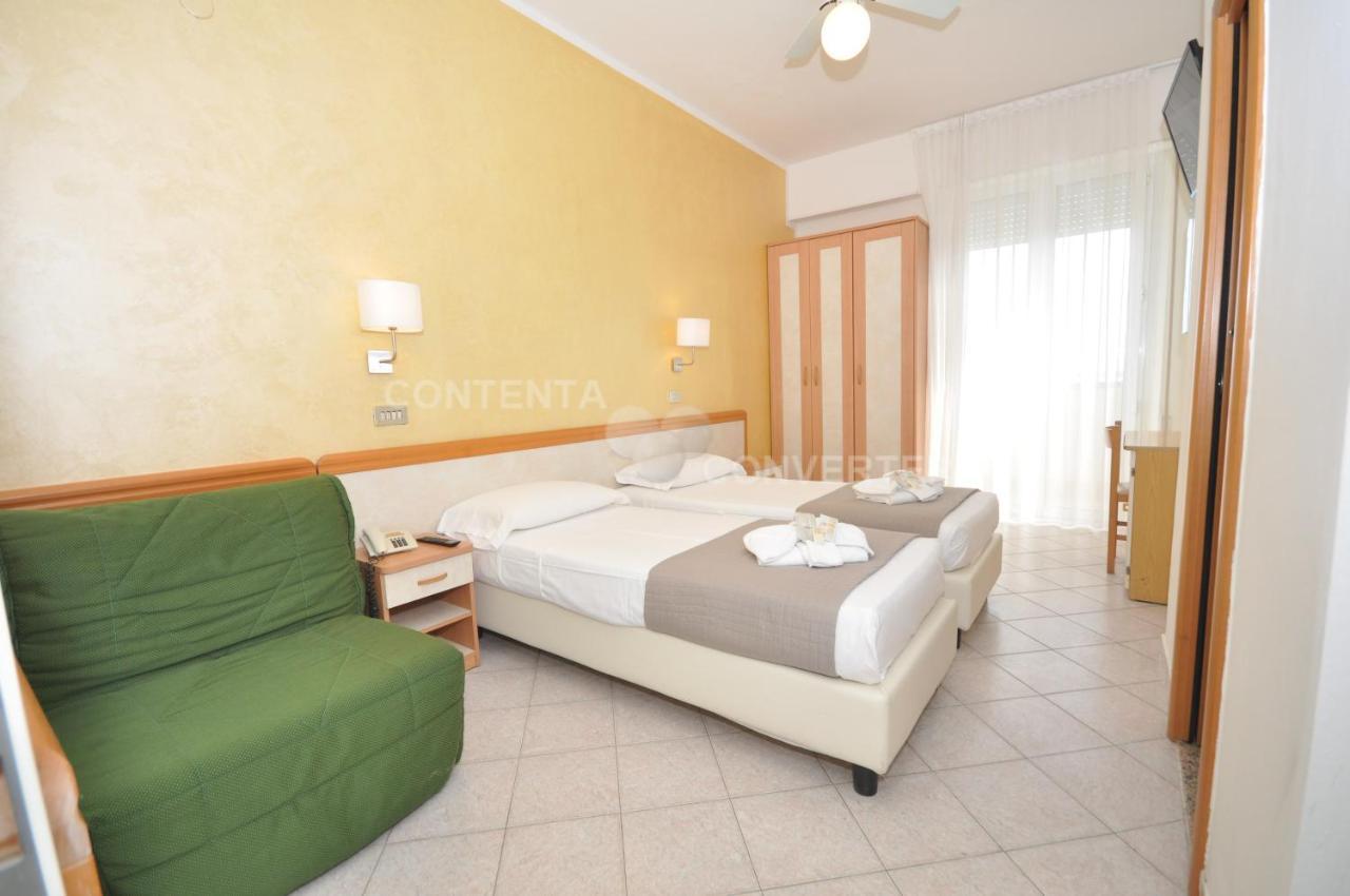 Hotel Adriatic&Beauty ริมินี ภายนอก รูปภาพ