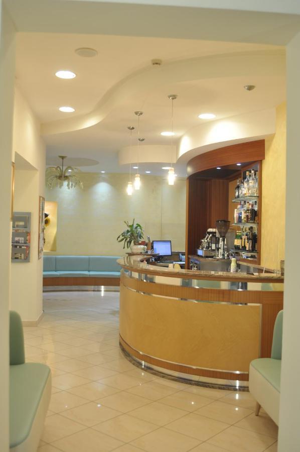 Hotel Adriatic&Beauty ริมินี ภายนอก รูปภาพ