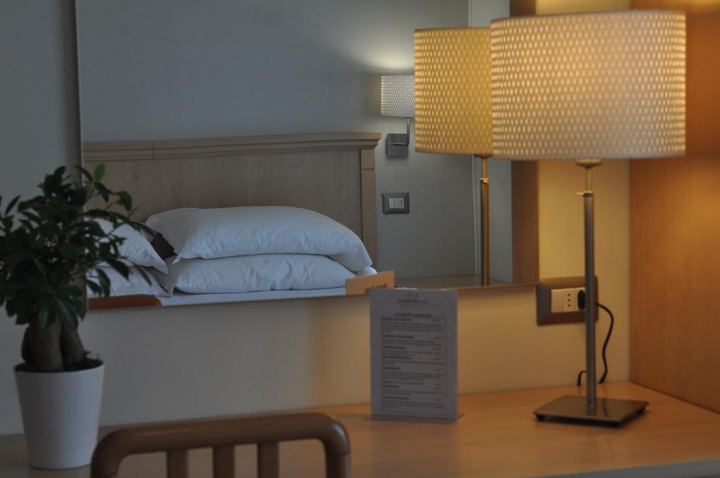 Hotel Adriatic&Beauty ริมินี ภายนอก รูปภาพ