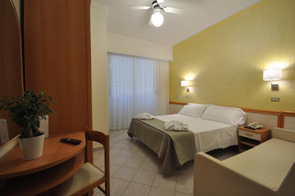 Hotel Adriatic&Beauty ริมินี ภายนอก รูปภาพ