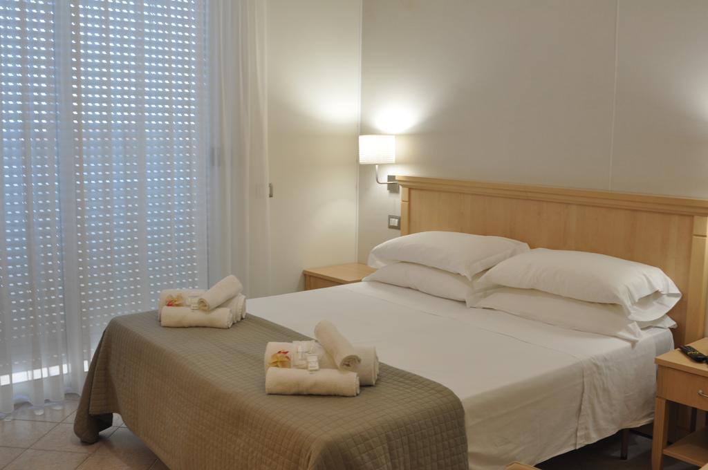 Hotel Adriatic&Beauty ริมินี ภายนอก รูปภาพ