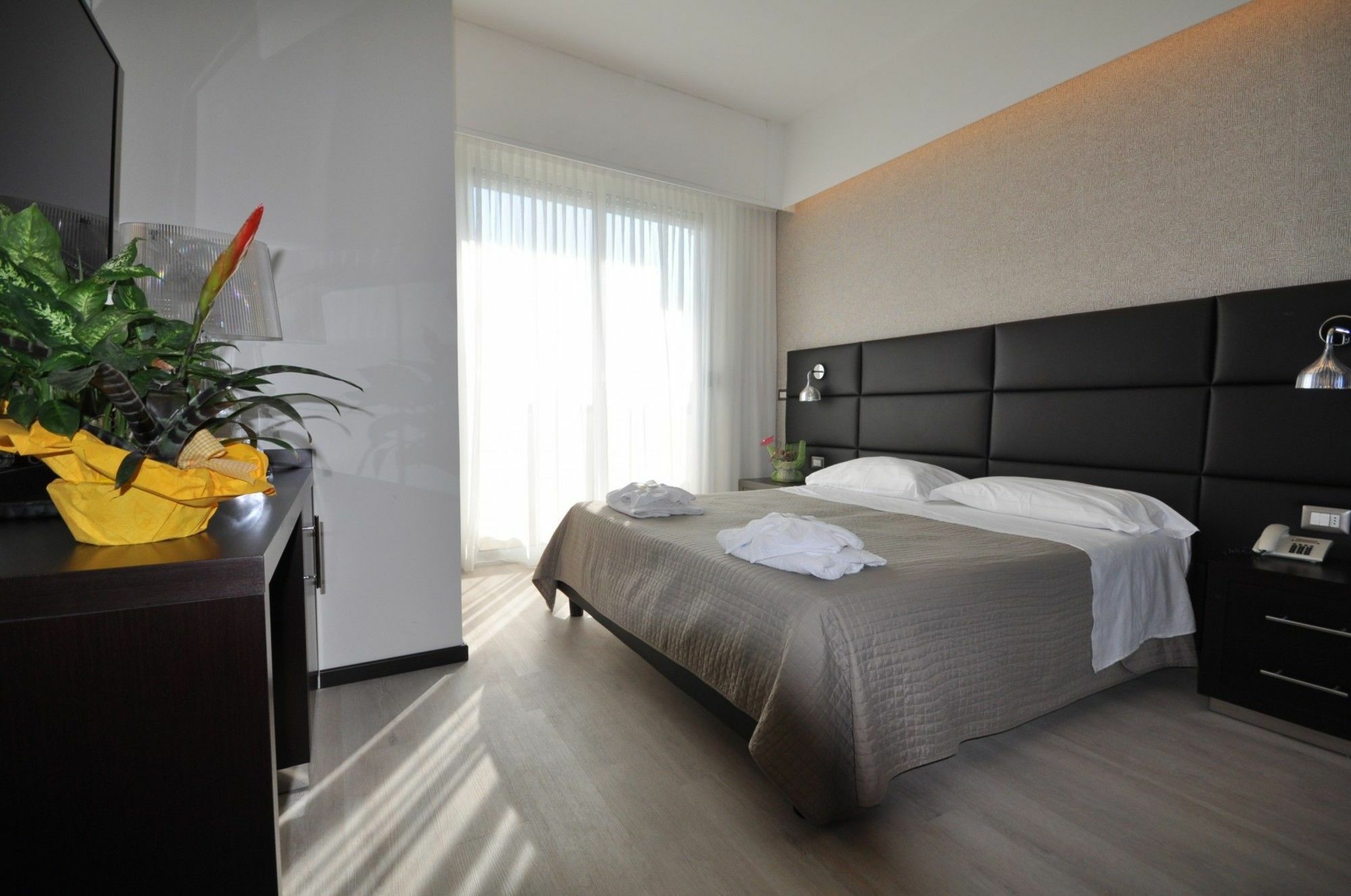 Hotel Adriatic&Beauty ริมินี ภายนอก รูปภาพ
